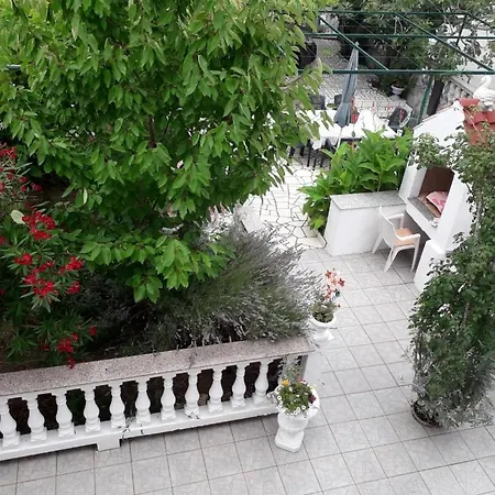 In With Terrace, Air Conditioning, W-lan, Washing Machine 4386-2 Apartment Palit